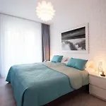 Lato Apartament Solna 11C Z Garazem