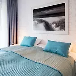 Lato Apartament Solna 11C Z Garazem